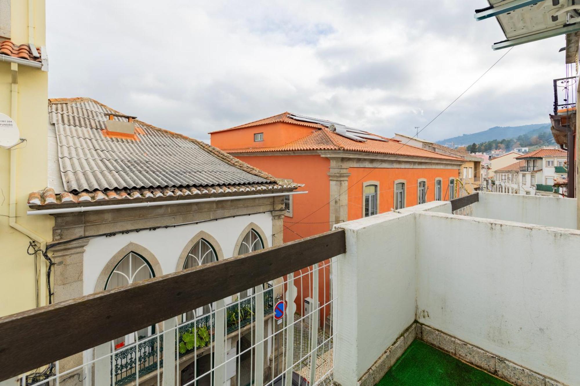 Cosy Remodeled Apartment In The City Center Fundao Ngoại thất bức ảnh